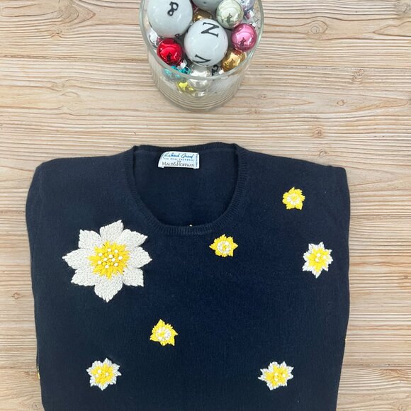 Richard Grand 100% Cashmere Floral & Pearl Embellished Sweater – Size Small - Picture 2 of 6